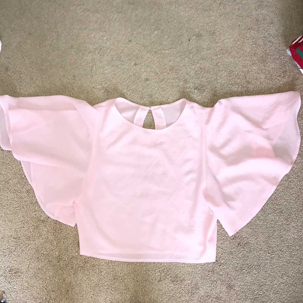 Short sleeve crop tops